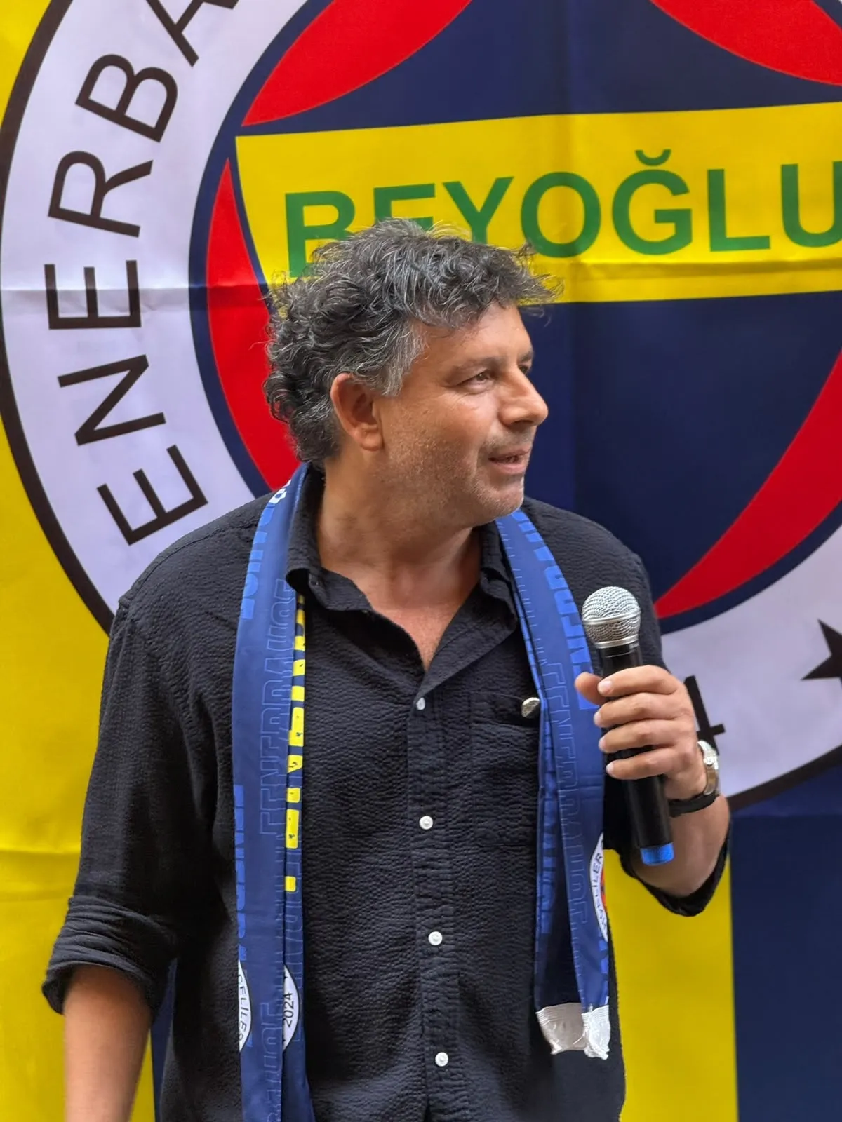 Fenerbahçeliler kulübün kaderi için sandık başında buluştu