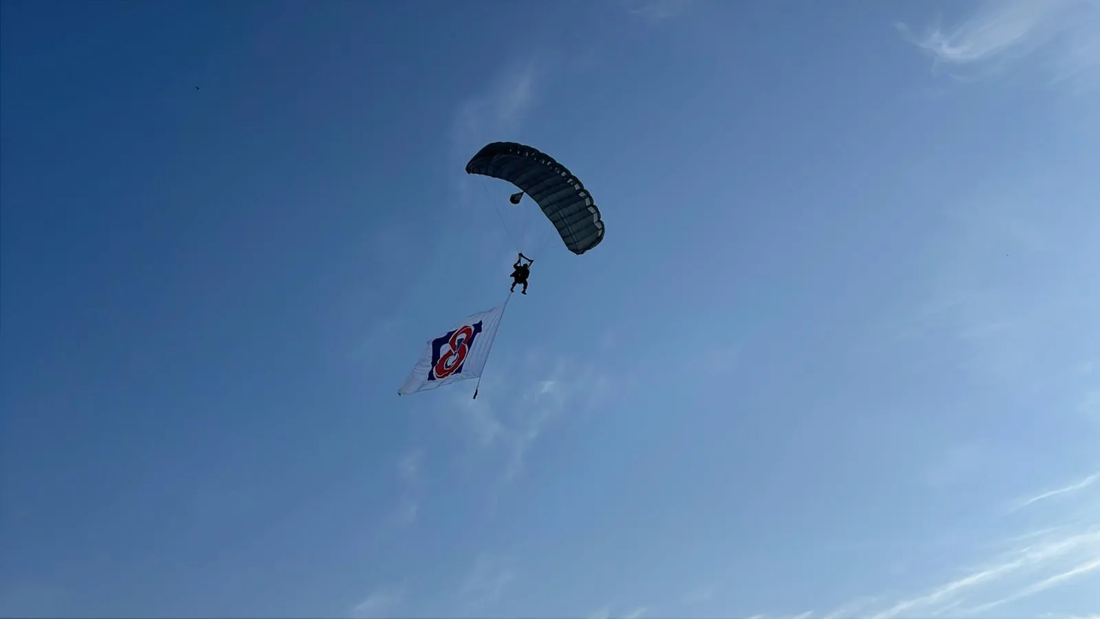 Kapadokya gökyüzünde nefes kesen jandarma gösterisi