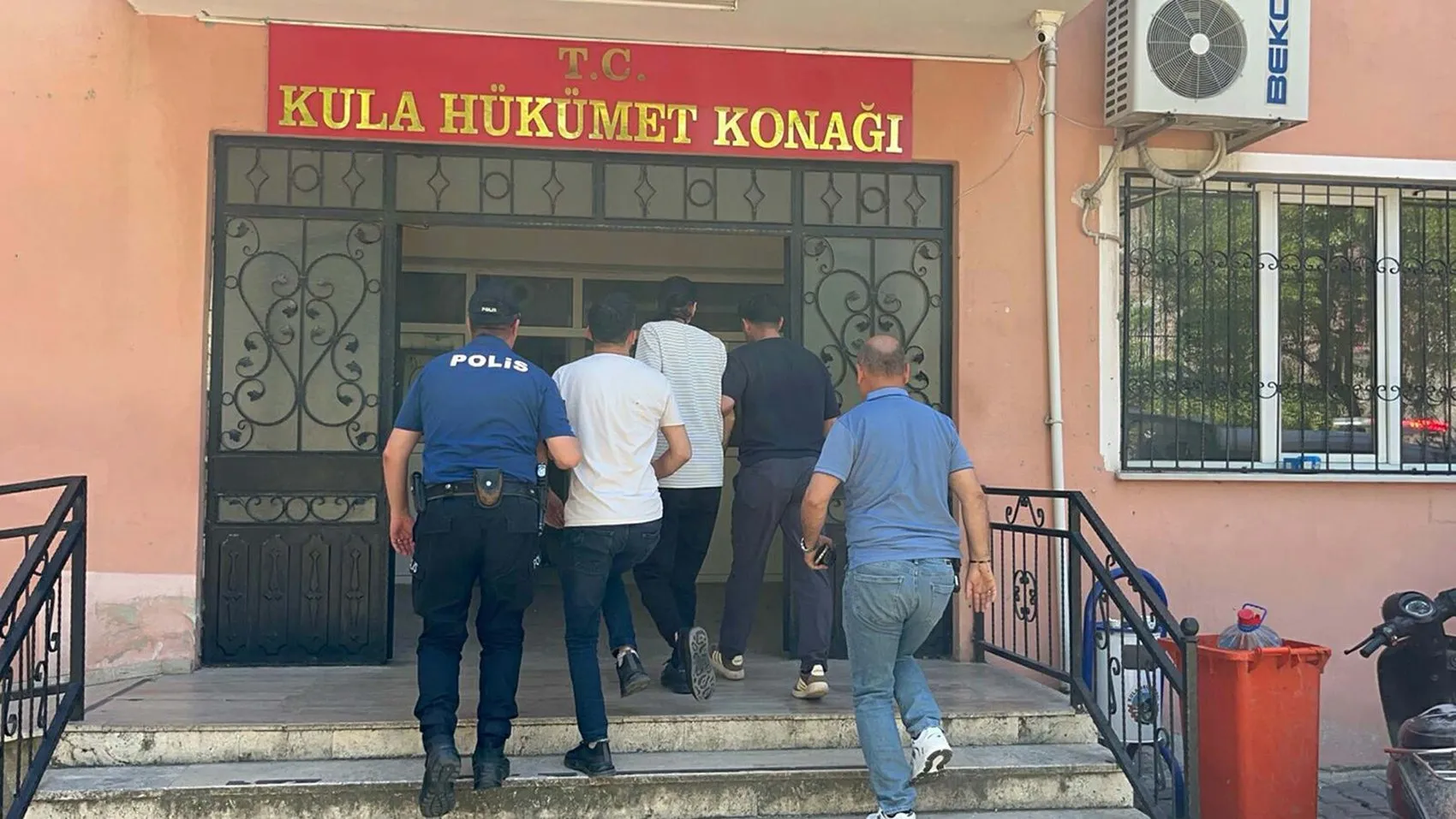 Manisa Kula’da husumet kavgası kanlı bitti Bir tutuklama var