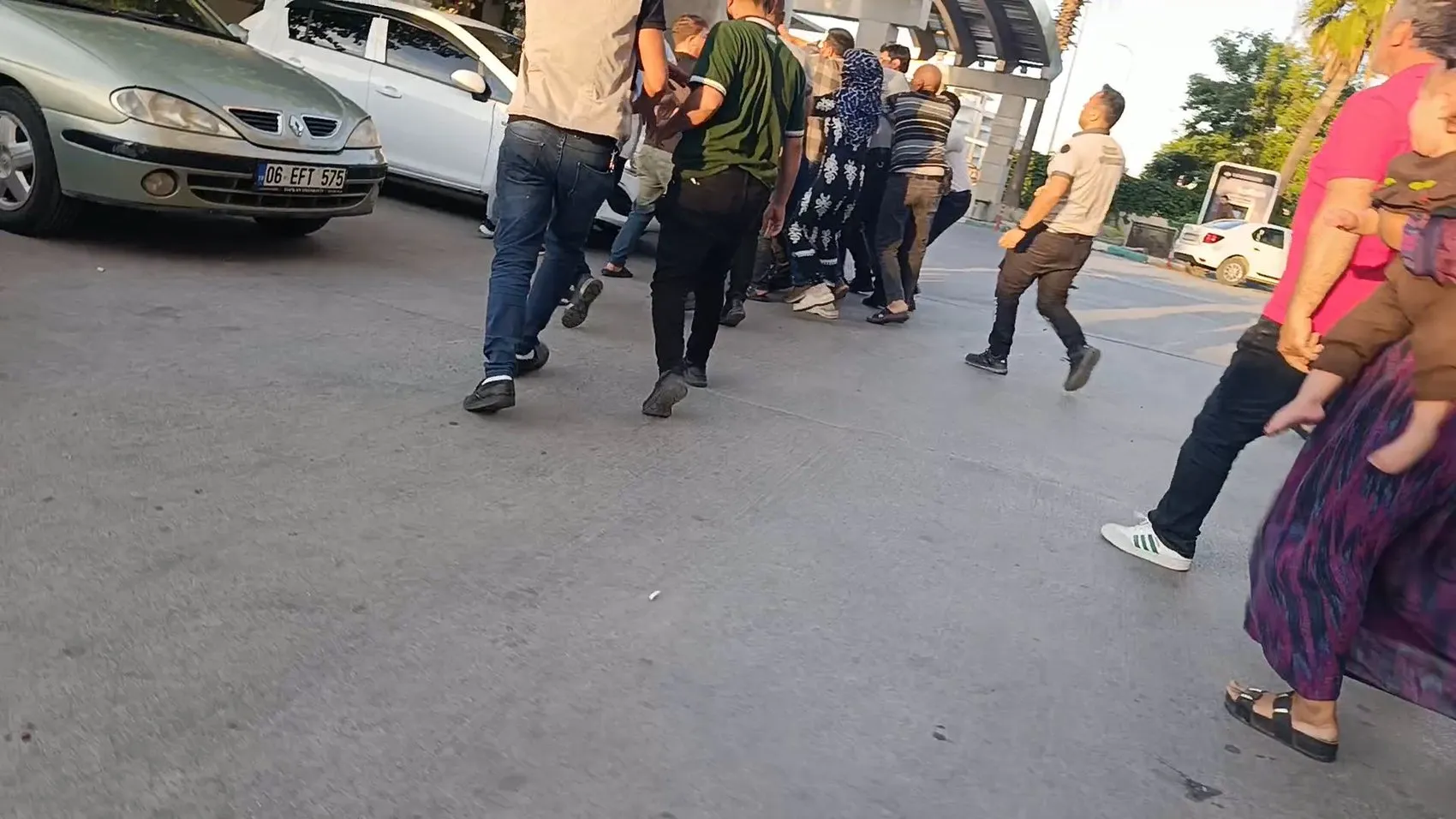 Şanlıurfa'da feci kaza sonucu üç yaşındaki çocuk hayatını kaybetti