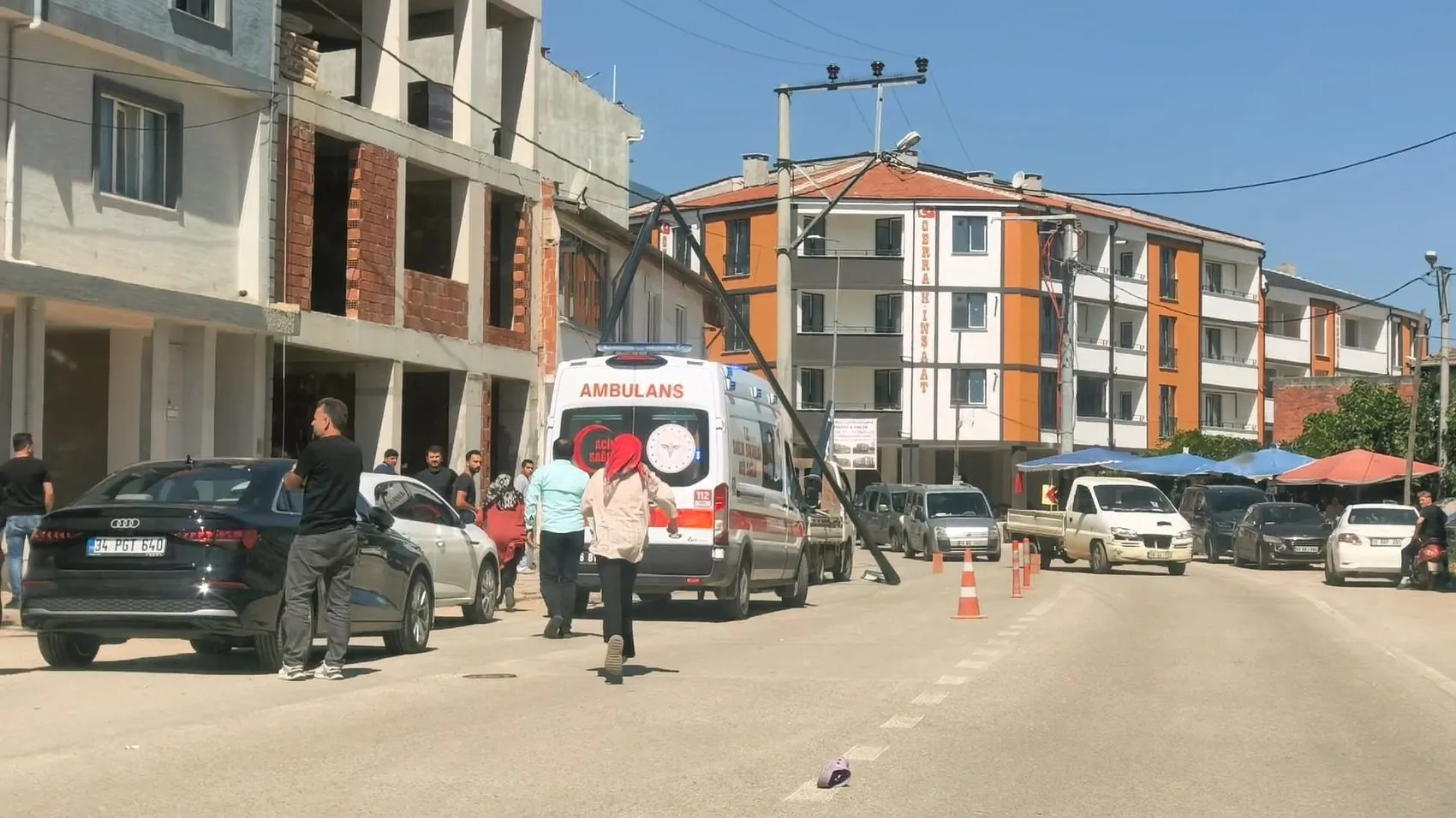 Bursa İnegöl'de inşaat kazası Çatıdaki usta elektrik akımına kapıldı
