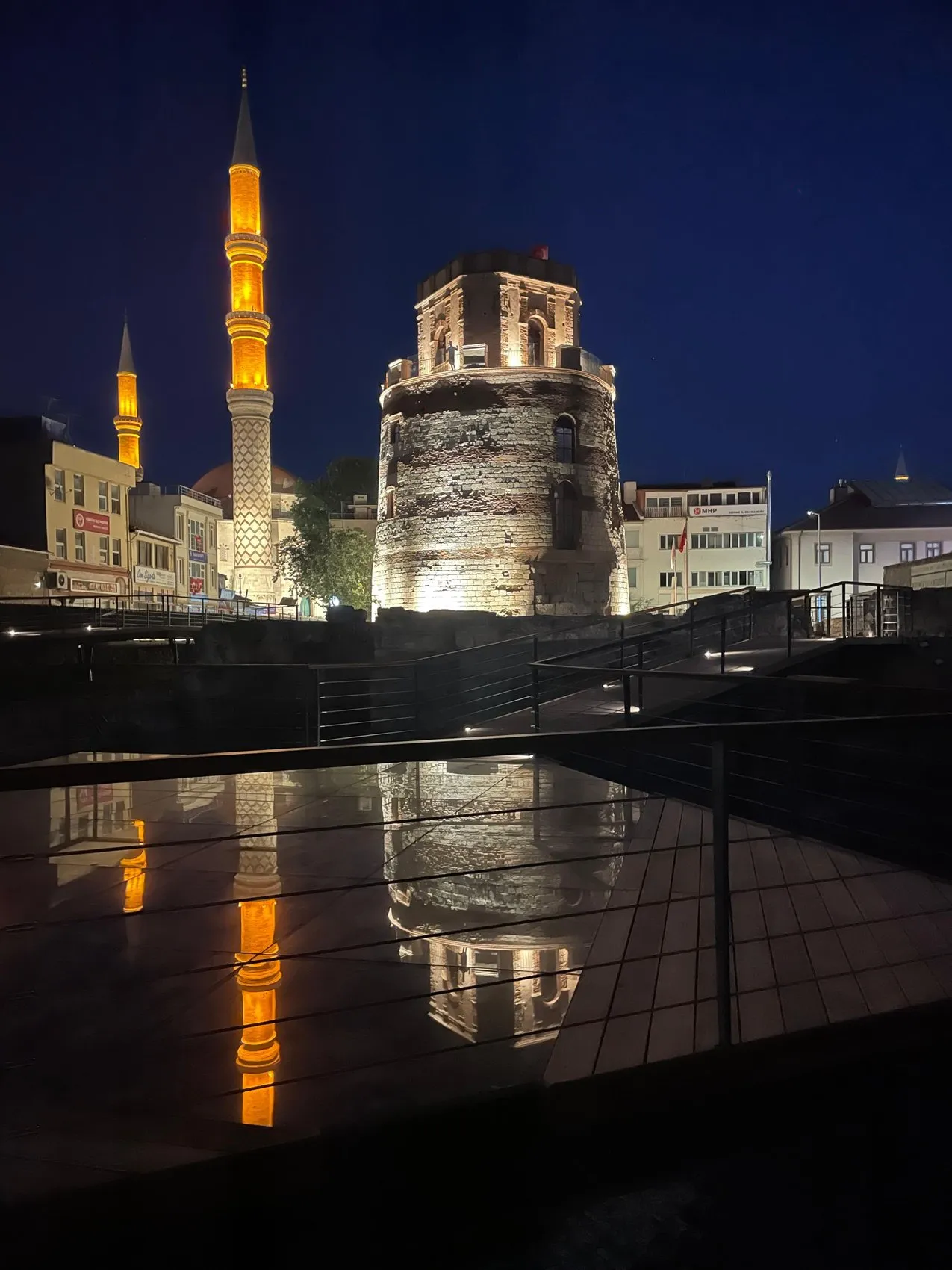 Edirne’nin tarihi Makedonya Saat Kulesi kapılarını yeniden açtı