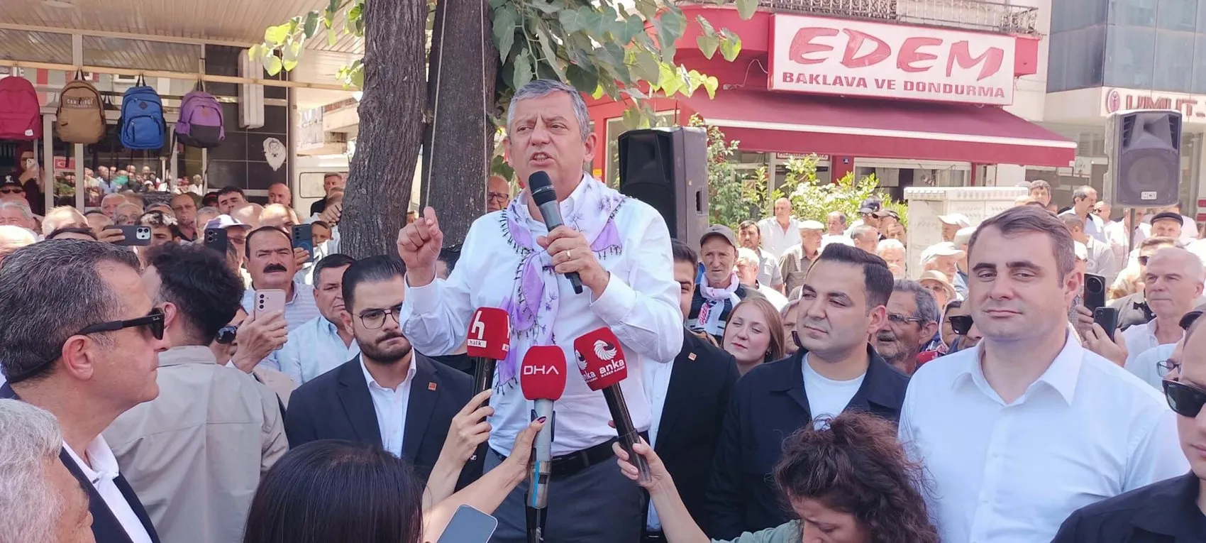 Özgür Özel'den İzmir'de meydan okuma