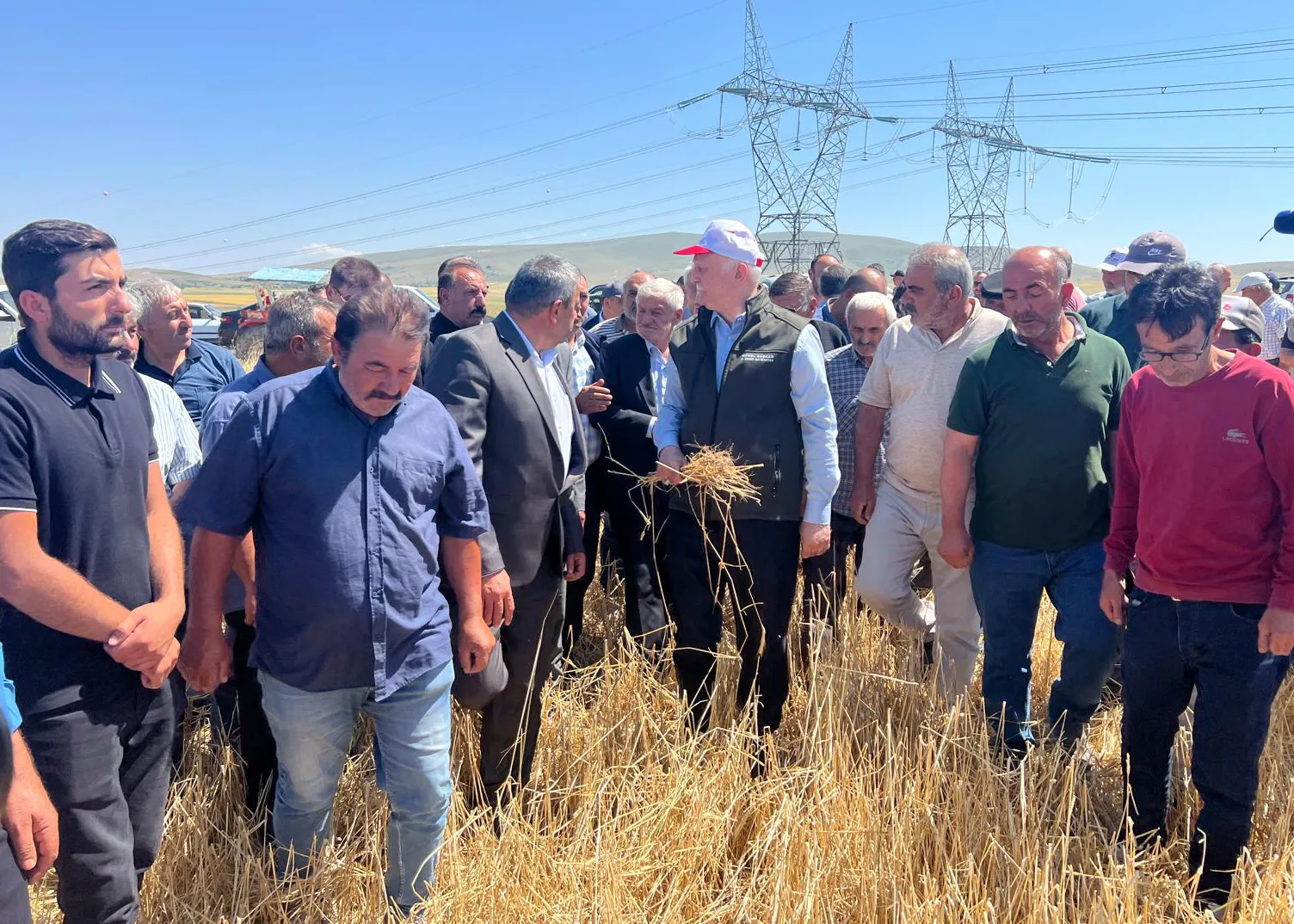 Çiftçi tarlayı terk ederse gıda krizi kaçınılmaz olur