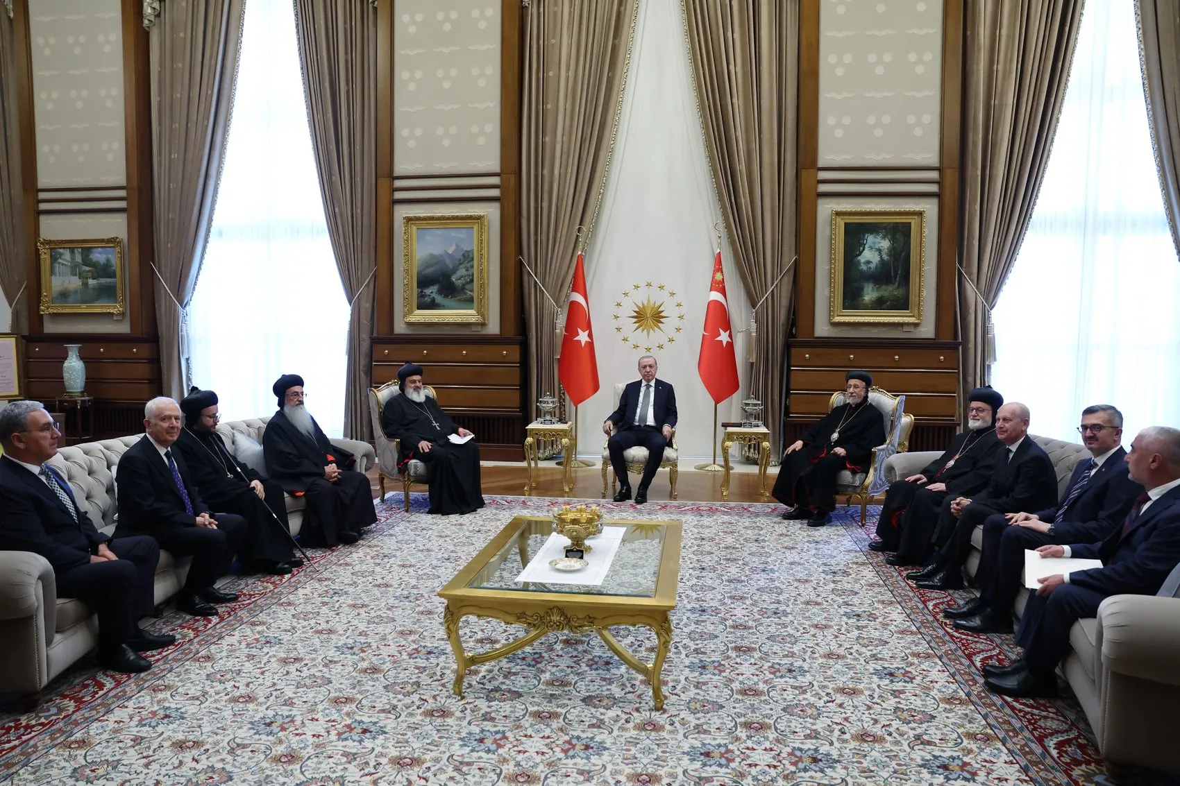 Erdoğan Süryani Ortodoks Kilisesi lideriyle bir araya geldi