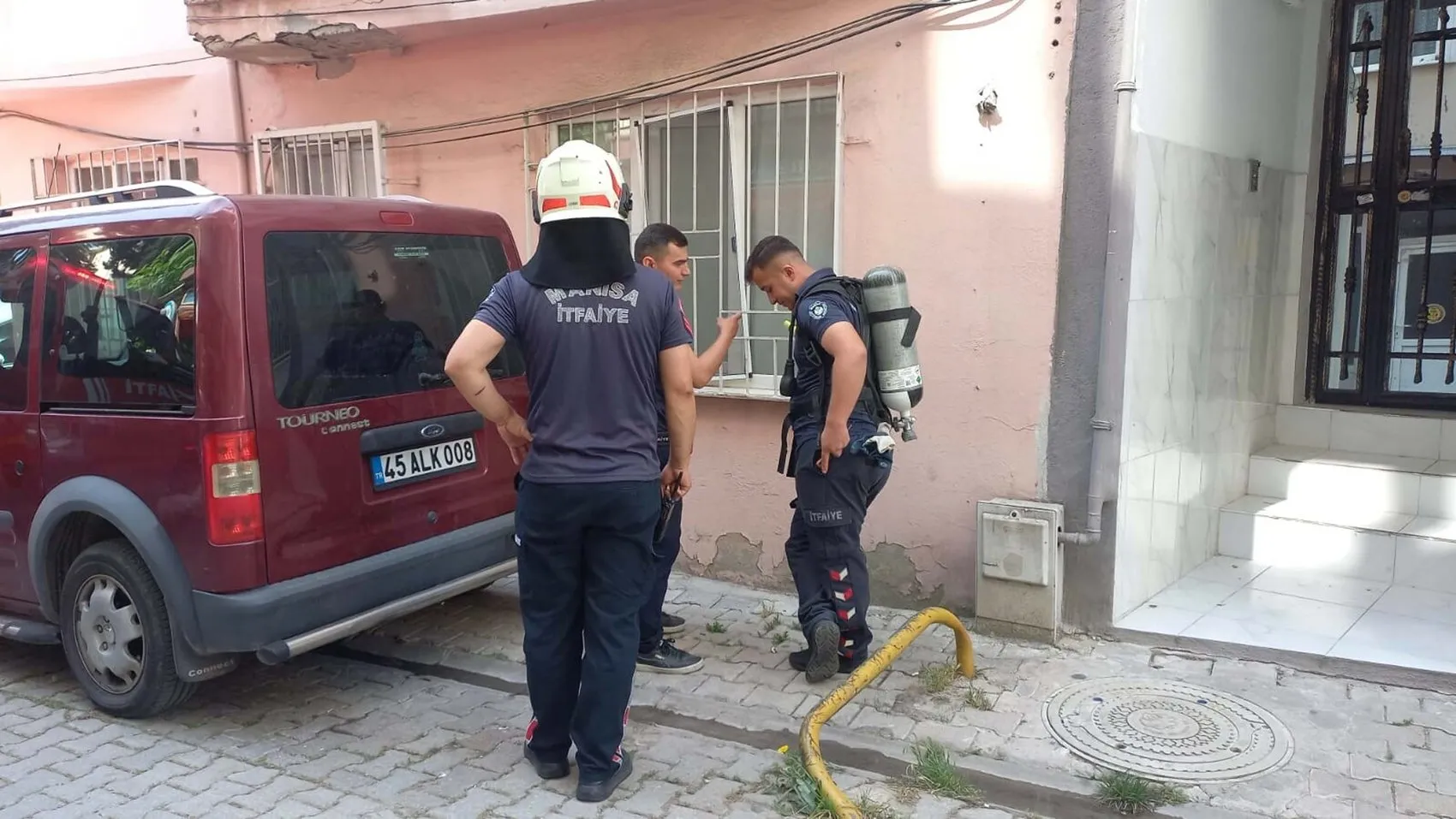 Manisa'da yalnız yaşayan modacı evinde ölü bulundu