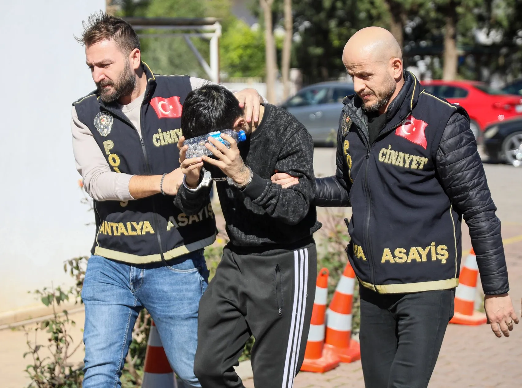 Hamile eşini vuran sanıktan şikayetçi olmadı