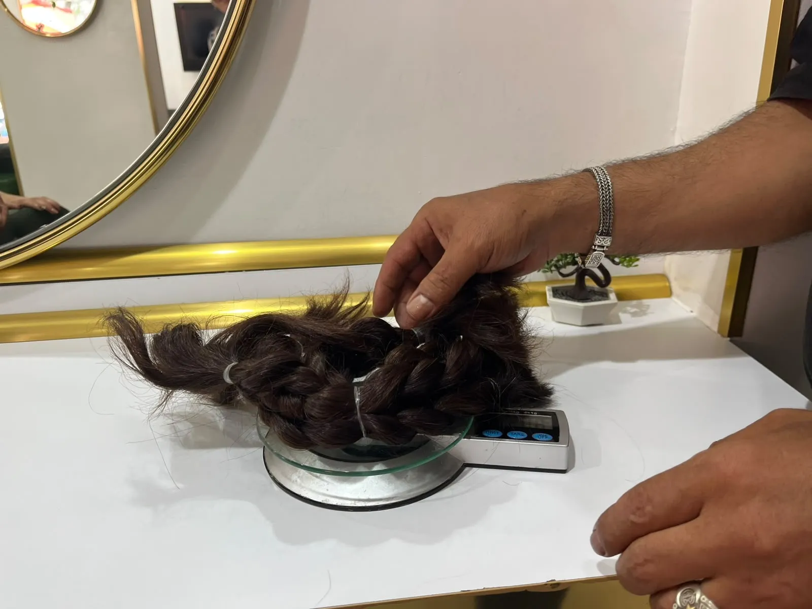 Kanseri yenen Özlem’in örnek bağışı