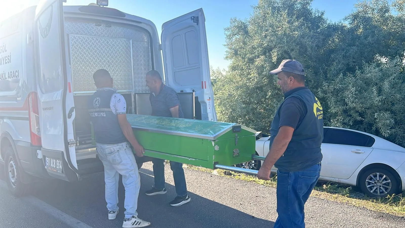 Nevşehir'de park halindeki araca çarpan otomobilde bir kişi can verdi