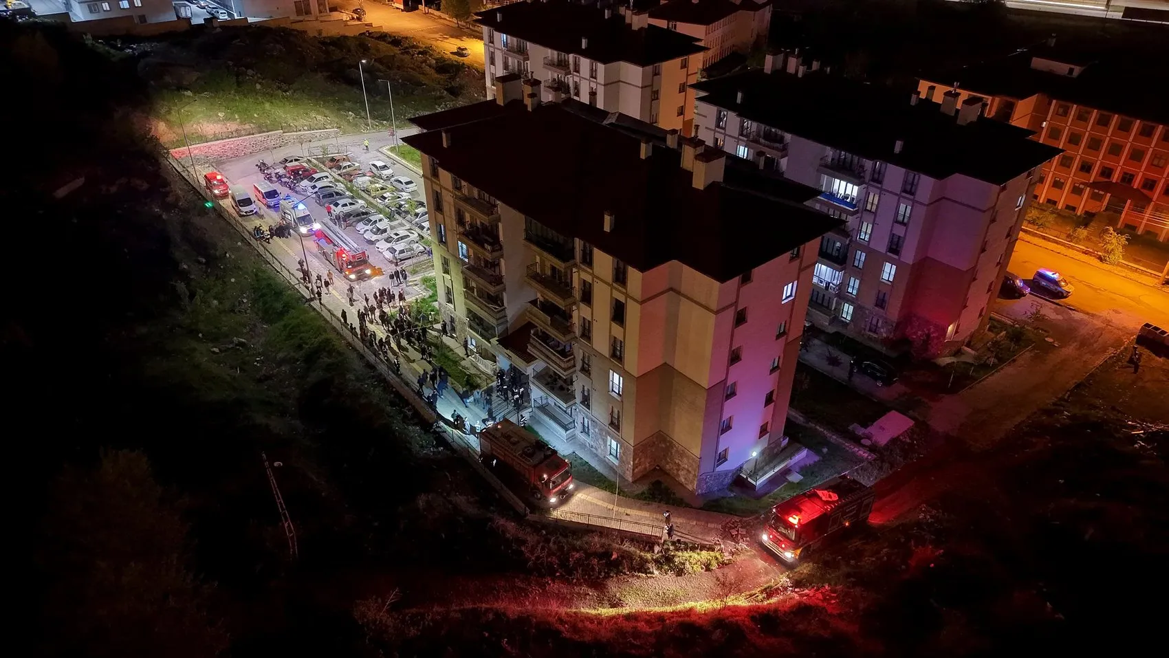 Erzurum'da ev yangını 71 yaşındaki Hacer Tikankuş hayatını kaybetti