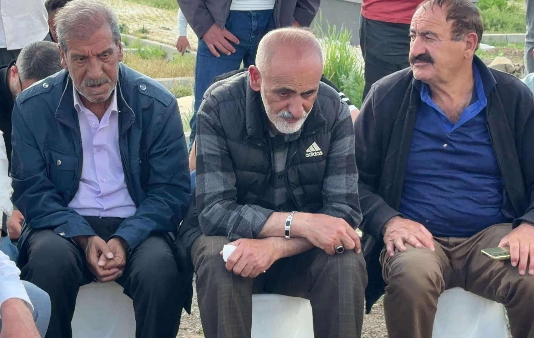 Erzurum'da yürek yakan veda 19 gün sonra ağabeyinin yanına defnedildi