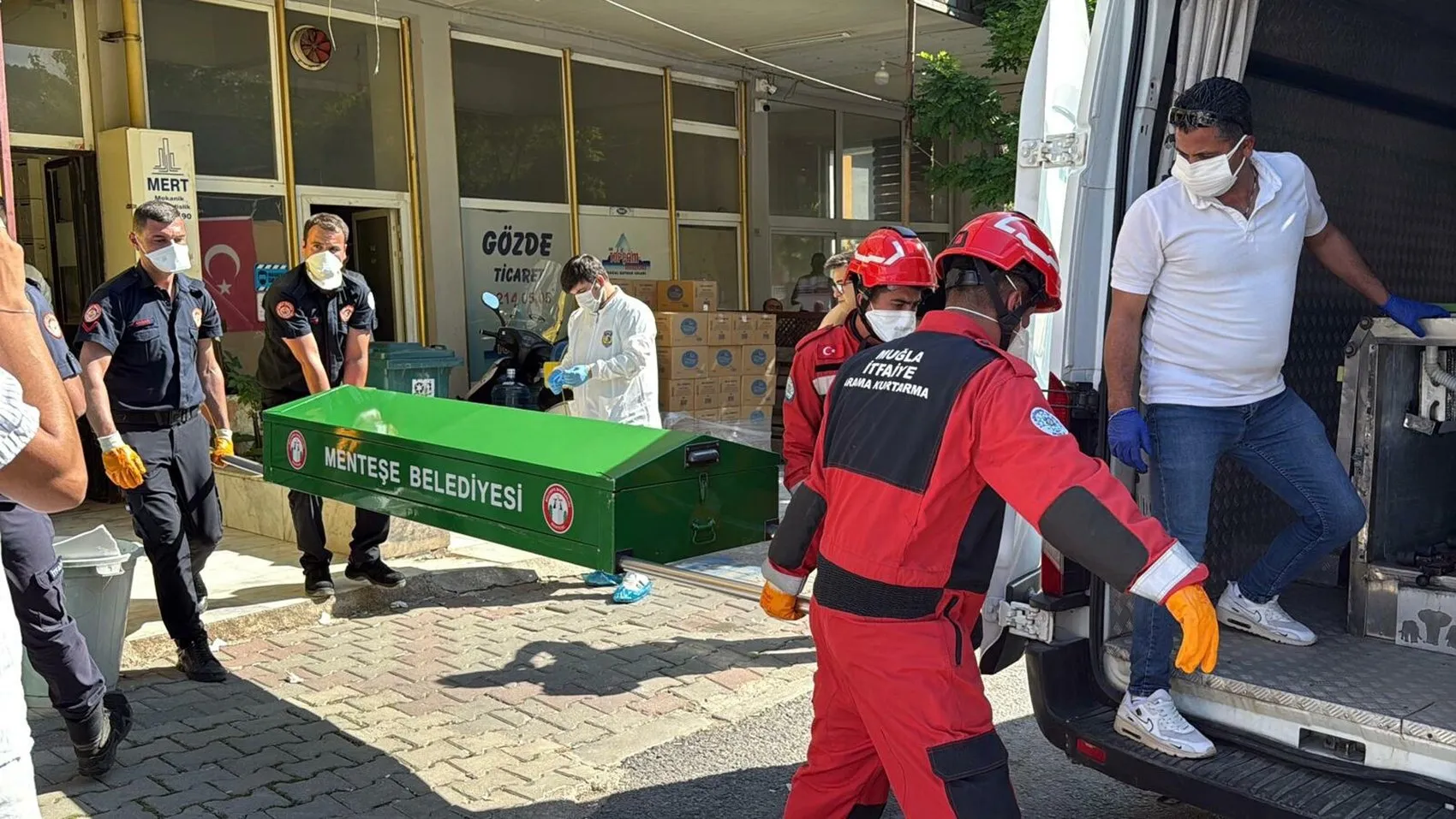Menteşe’de 10 gündür kayıp olan yaşlı adam asansör boşluğunda bulundu