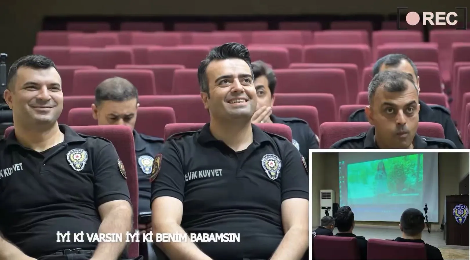 Emniyetten polis babalara duygusal sürpriz