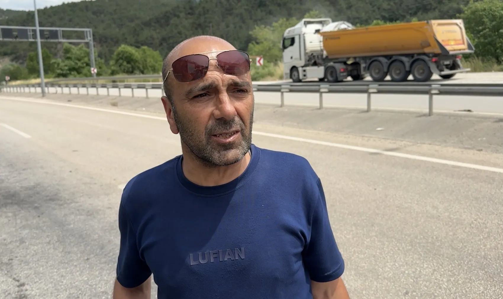 Karabük yolunda seyir halindeki hafriyat kamyonu küle döndü
