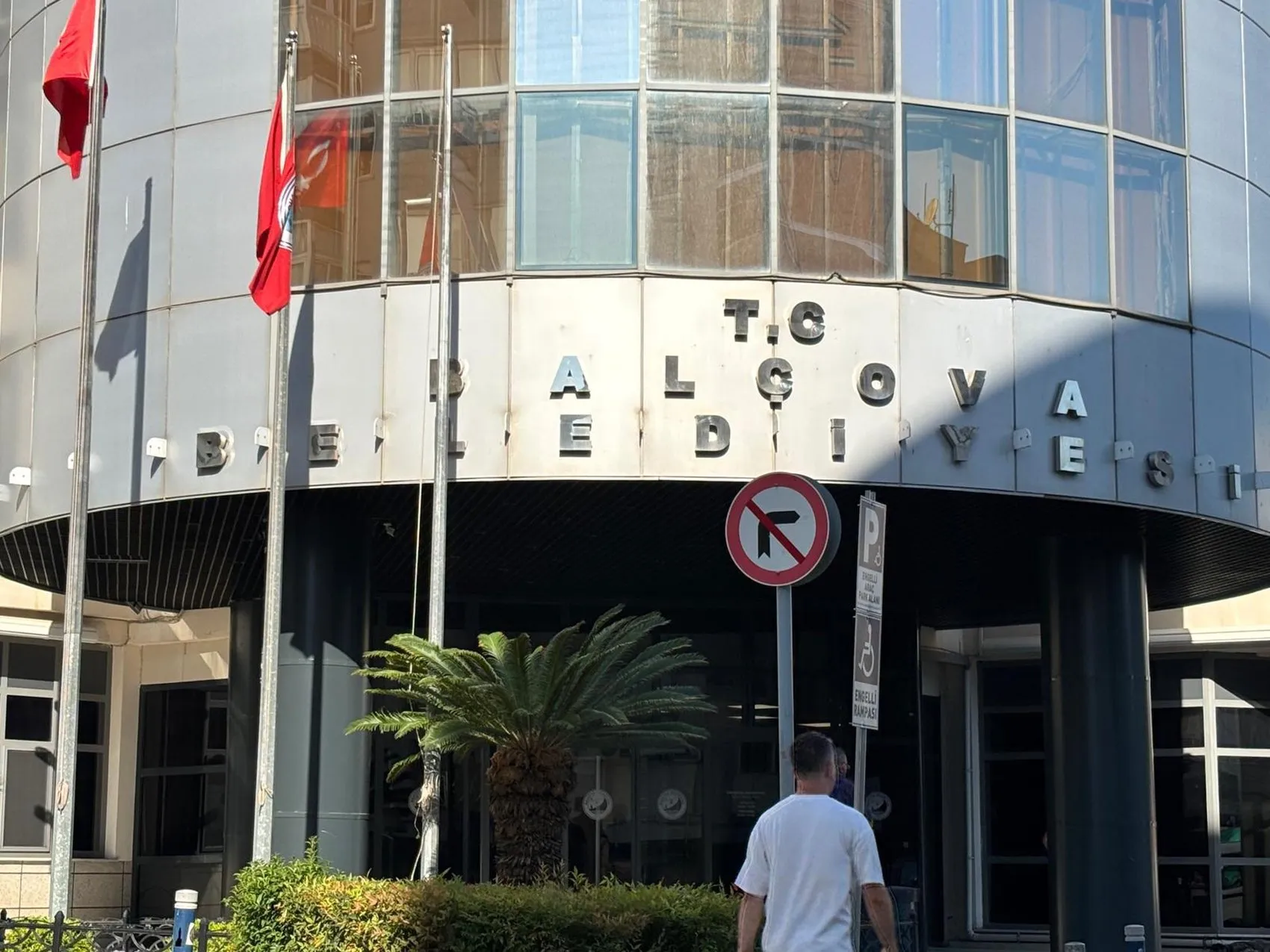 İzmir'de rüşvet operasyonunda yeni gelişme