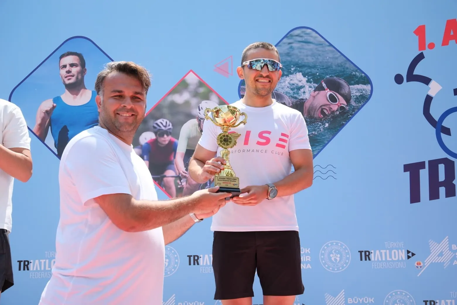 Adana ilk kez triatlon heyecanına ev sahipliği yaptı