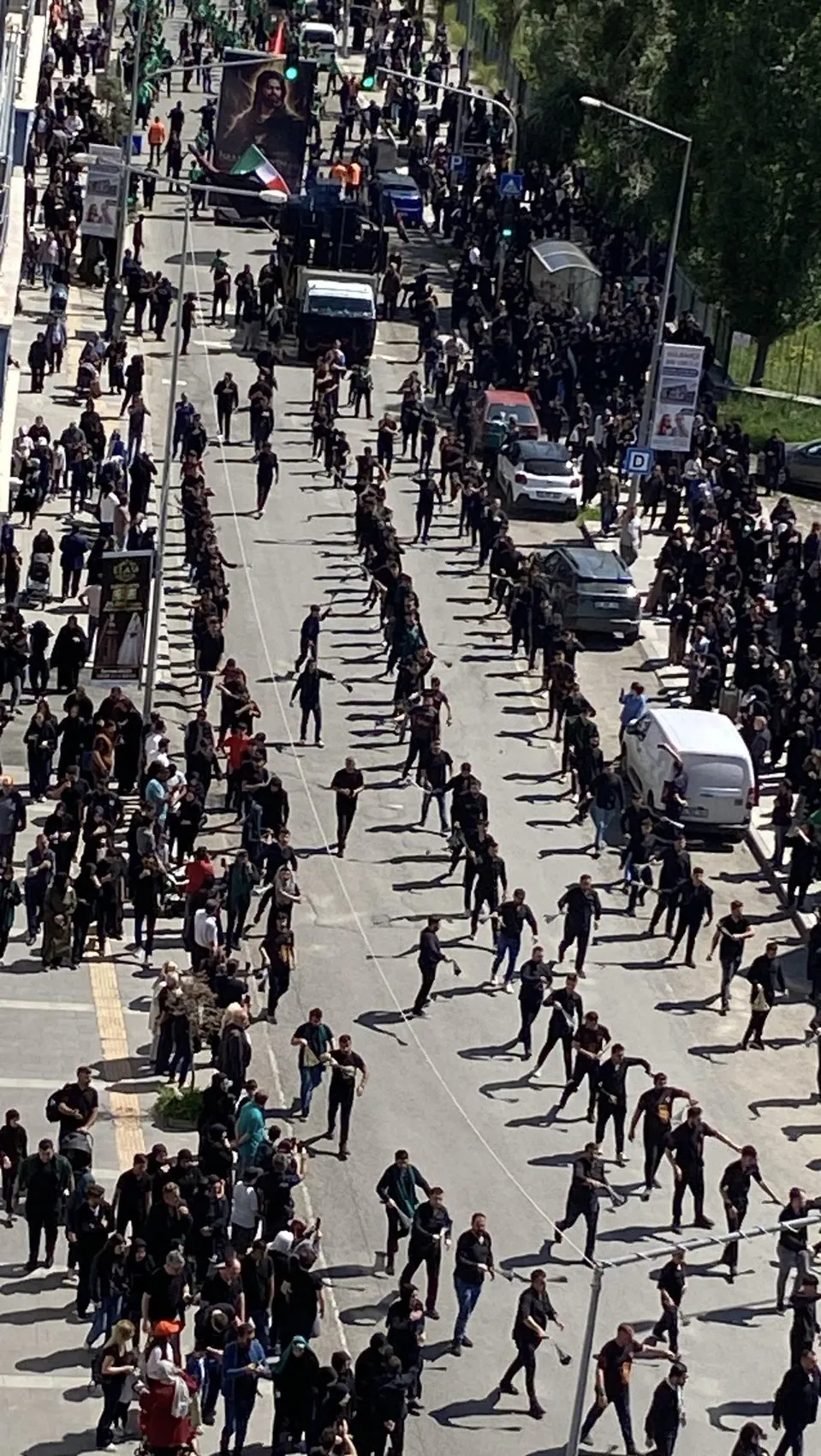 Kars sokaklarında Kerbela matemi