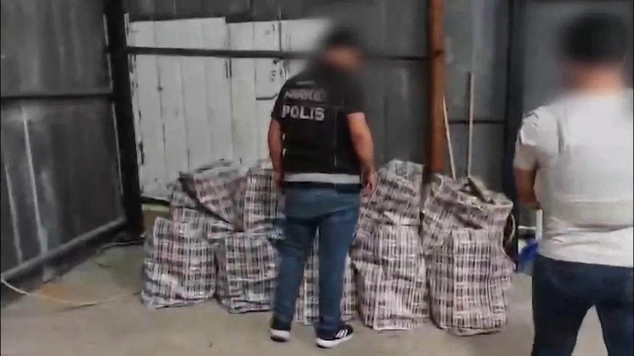 Arnavutköydeki depoya büyük narkotik baskını