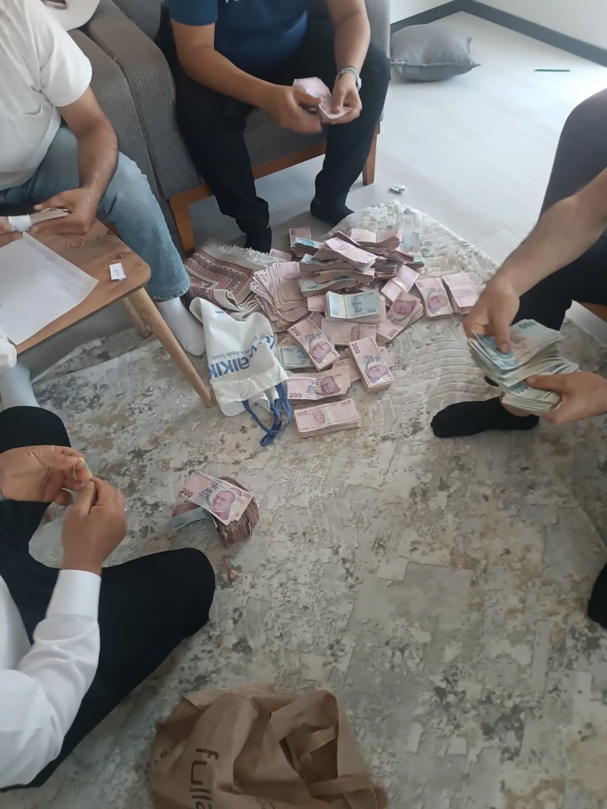 28 ilde yasa dışı bahis şebekesine büyük operasyon