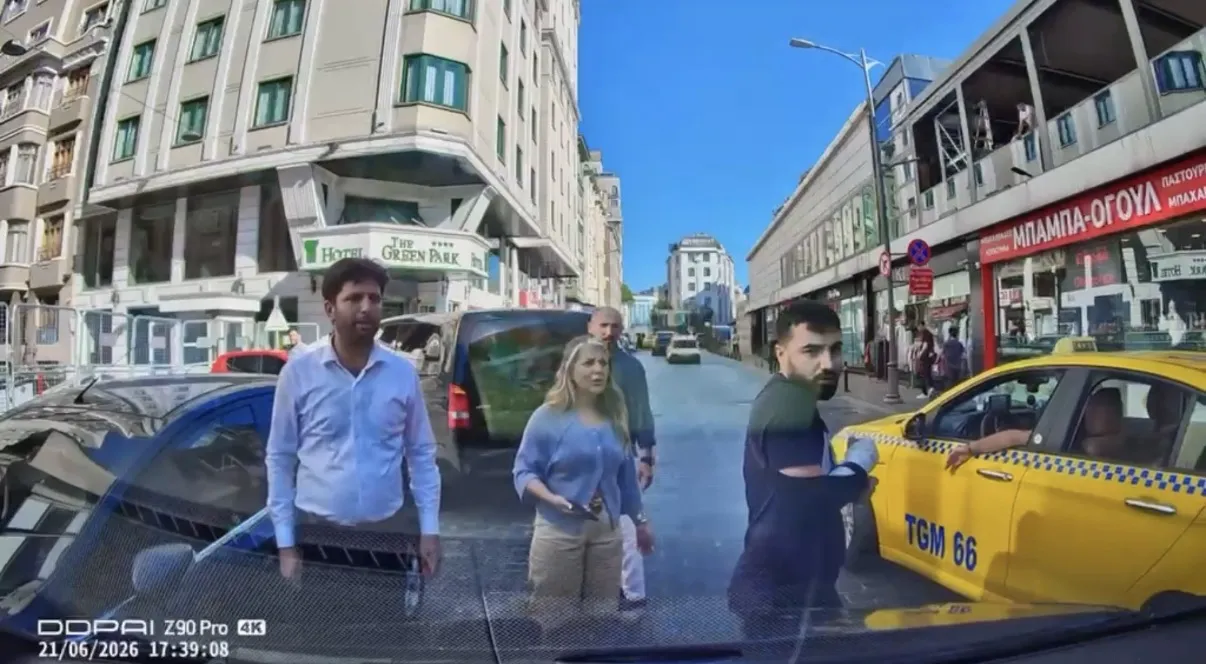 Beyoğlu’nda trafikte dehşet anları