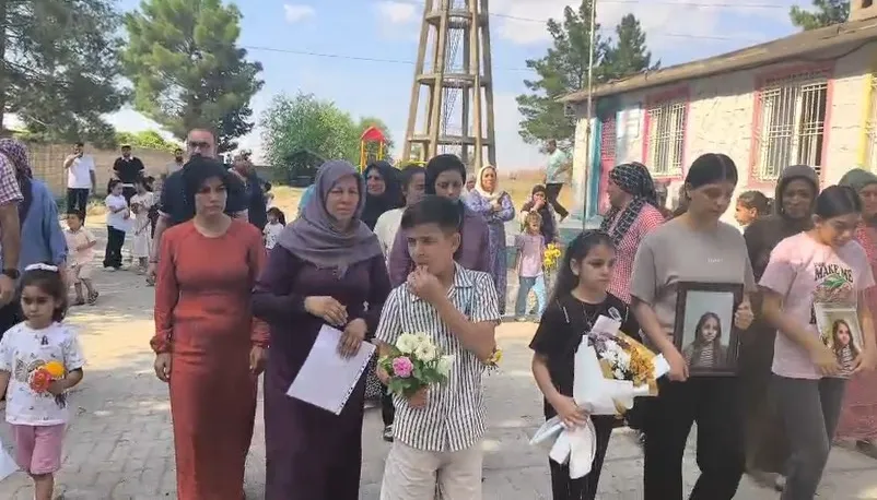 Mardin'de yangında hayatını kaybeden Melike karnesine kavuştu