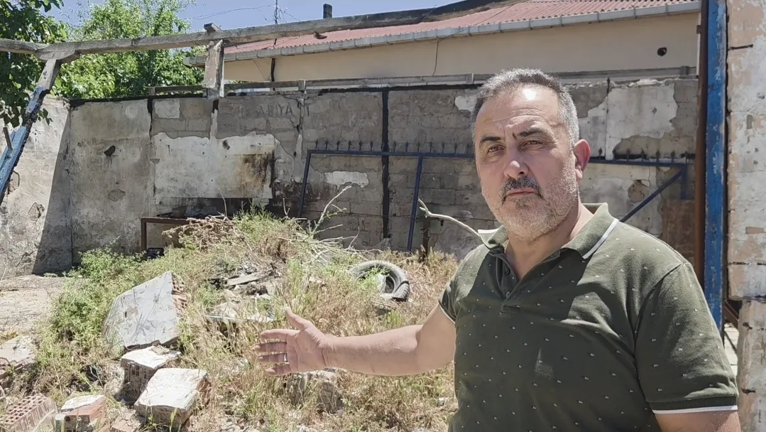 Çatalca'da marketi ateşe veren maskeli kadın güvenlik kamerasında