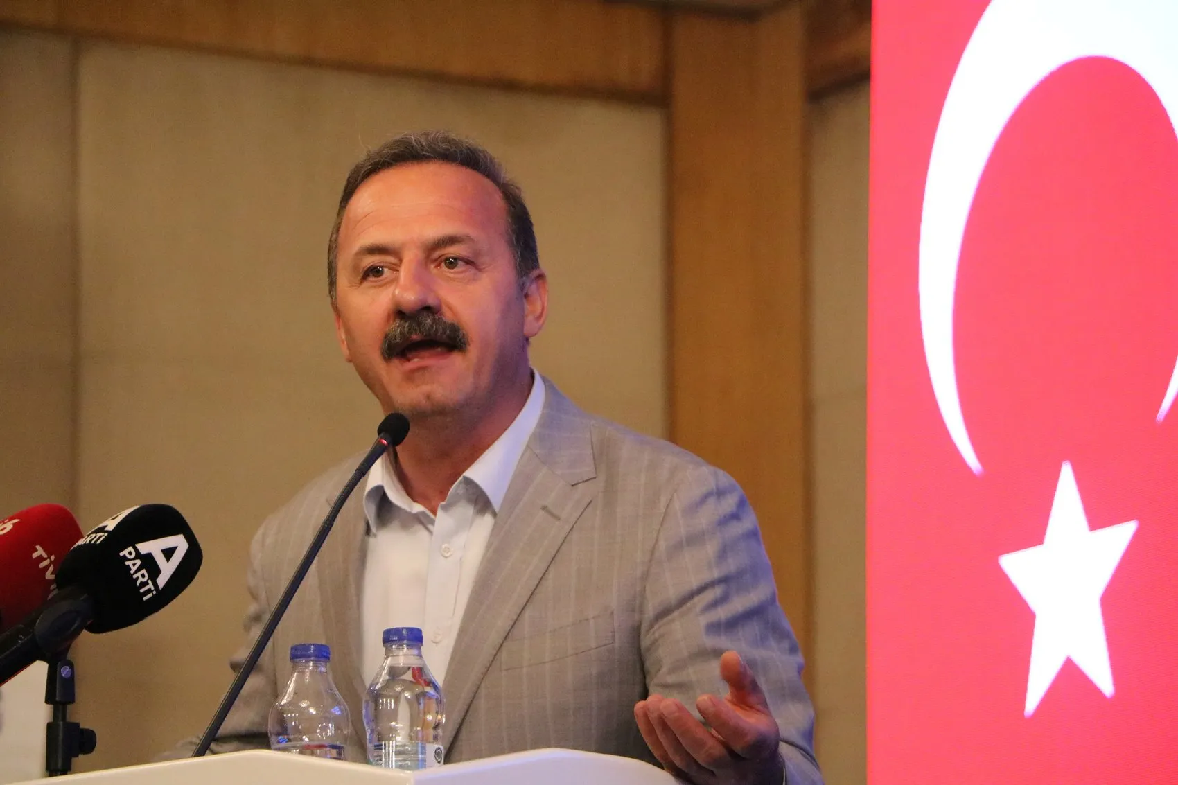 Ağıralioğlu'ndan CHP'ye sert anayasa çıkışı