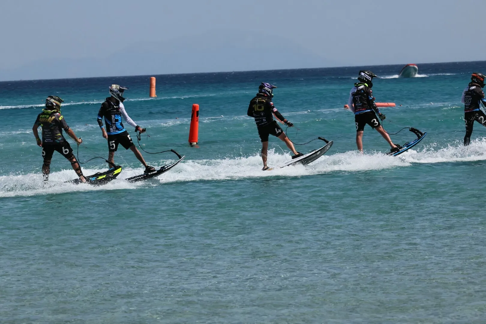 Çeşme dünya çapında motosurf şampiyonasına hazırlanıyor