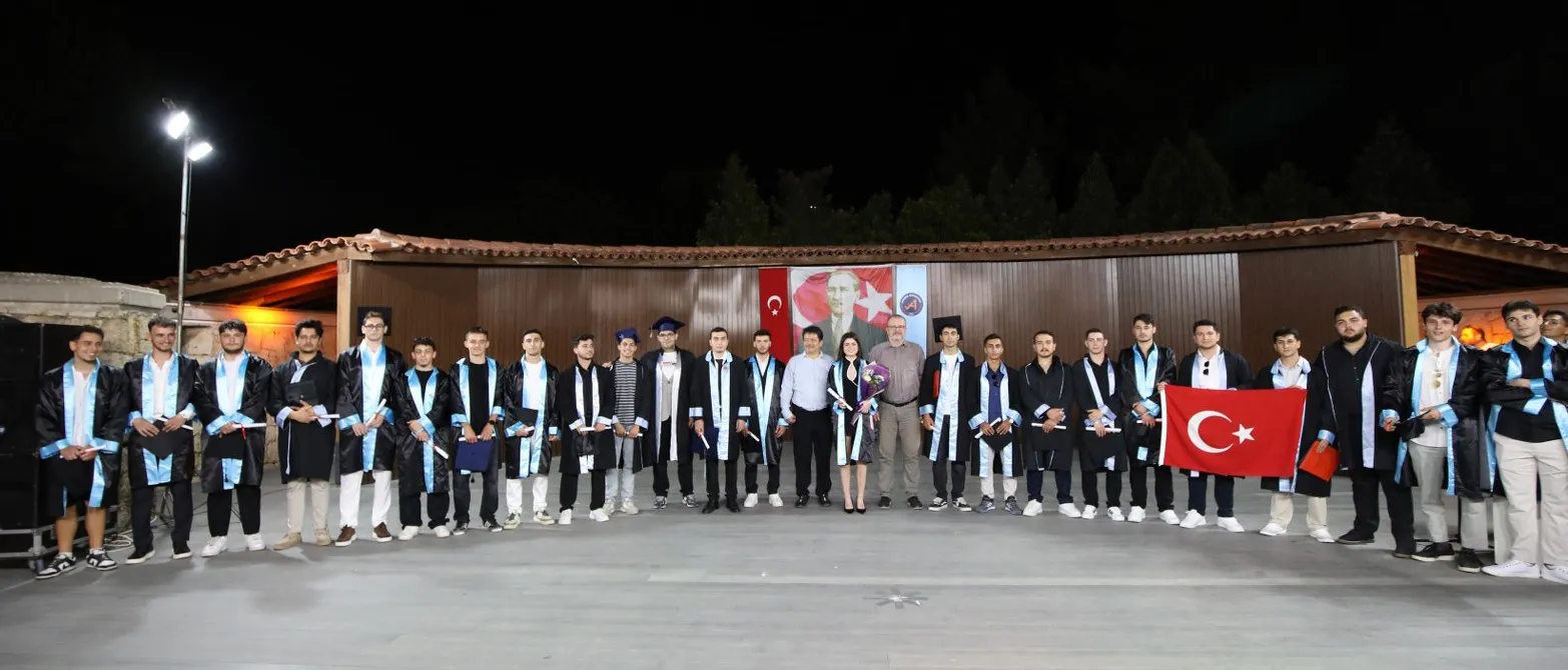 Otomotiv bölümünün tek kadın öğrencisi hayallerine ulaştı