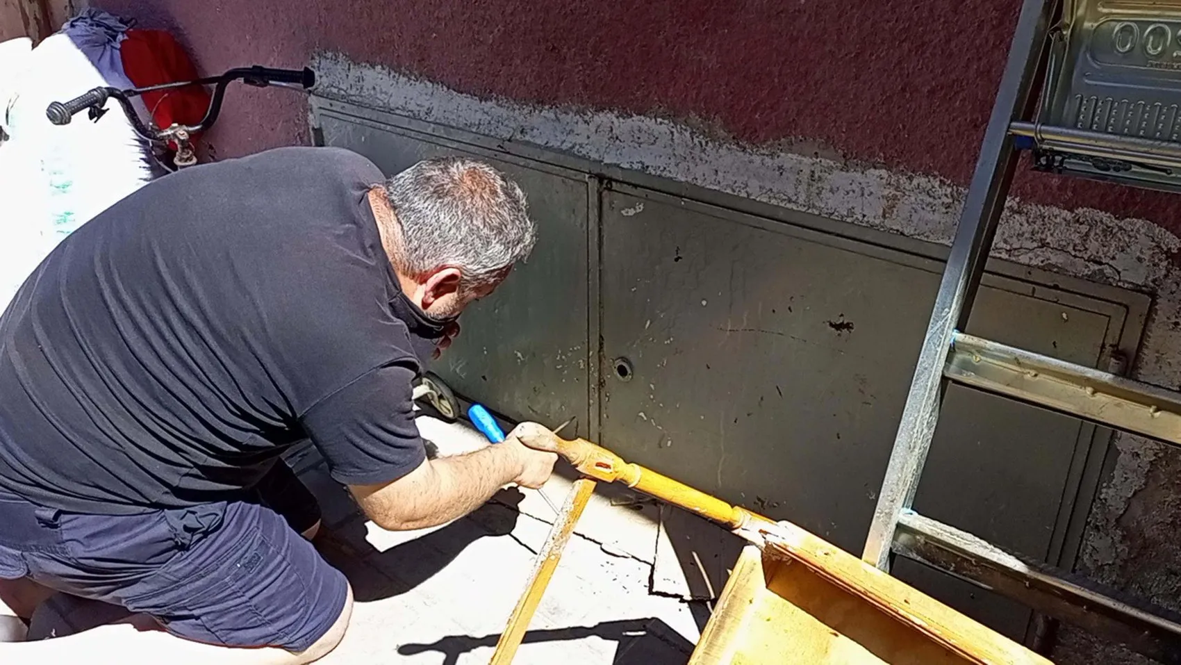 Nazilli’de bir evden yedinci kez çöp dağları çıktı