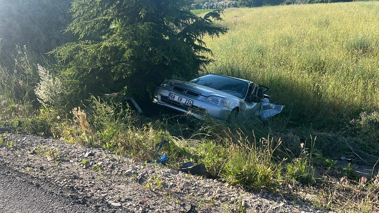 Nevşehir'de park halindeki araca çarpan otomobilde bir kişi can verdi