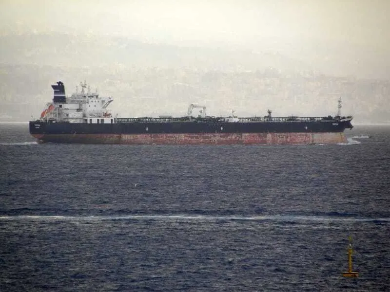İstanbul Boğazı tanker geçişi için trafiğe kapatıldı