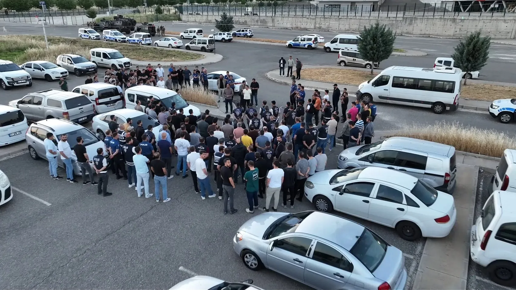 Yasa dışı bahis şebekesine 5 ilde büyük darbe
