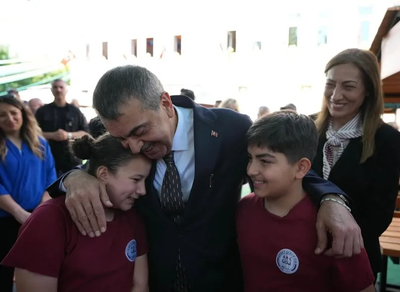 Bakan Tekin 750 bin sınıf üzerinden yeni eğitim verilerini paylaştı