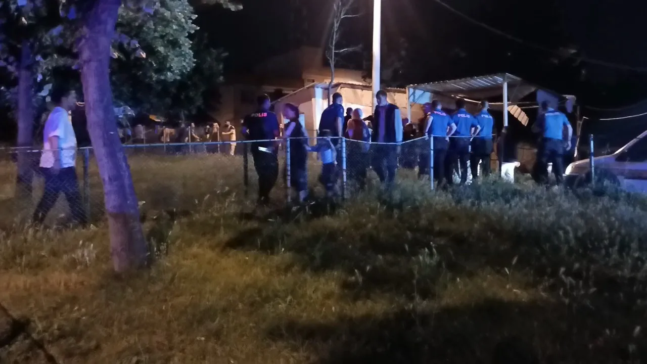 Bursa'da ev basan saldırgan karı kocayı kurşun yağmuruna tuttu