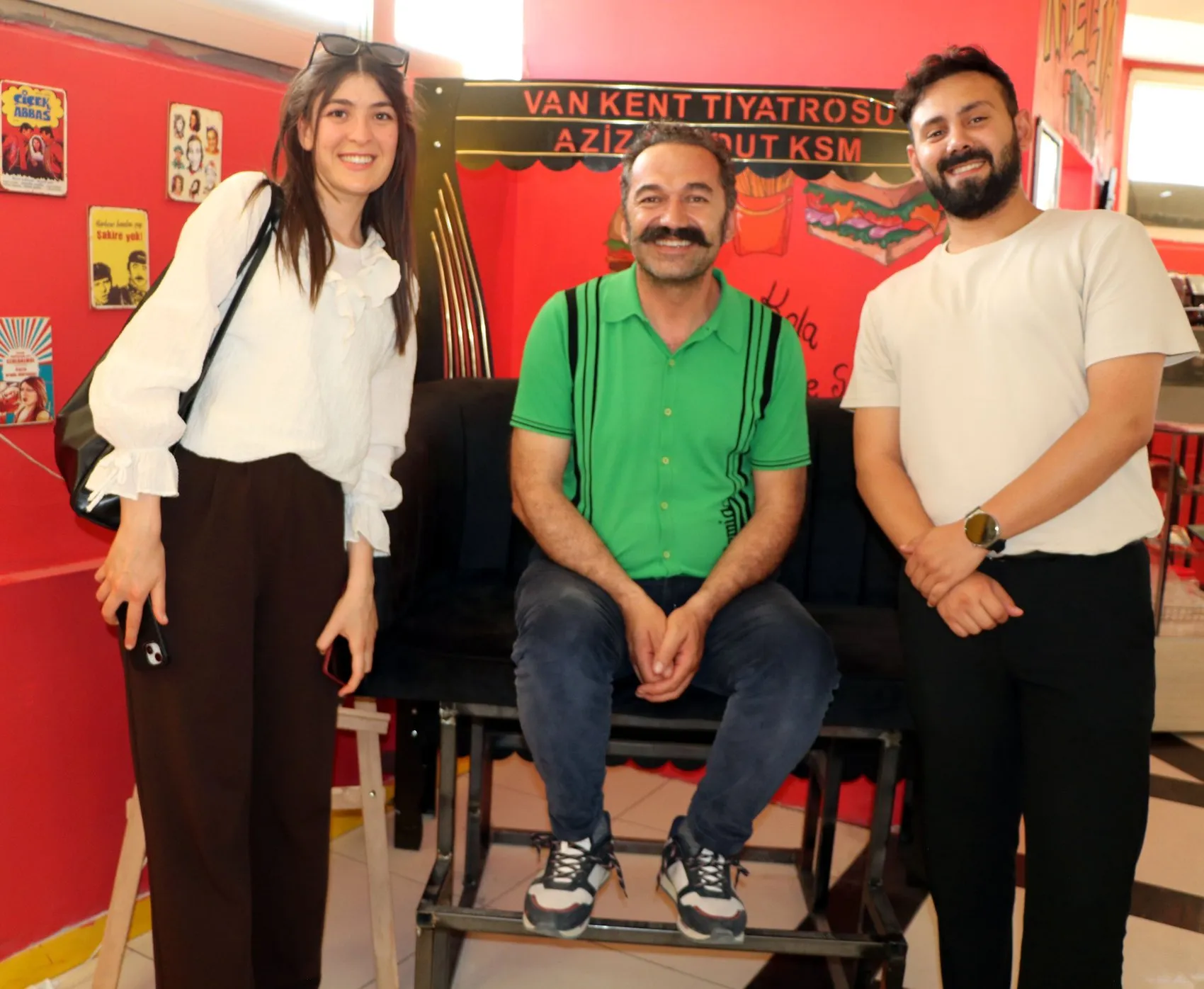 Vanlı sanatçı Aziz Saydut 30 günde 30 farklı oyunla rekor peşinde