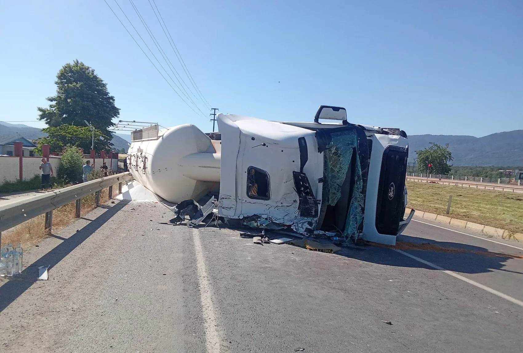 Sakarya Akyazı yolunda tehlikeli kaza