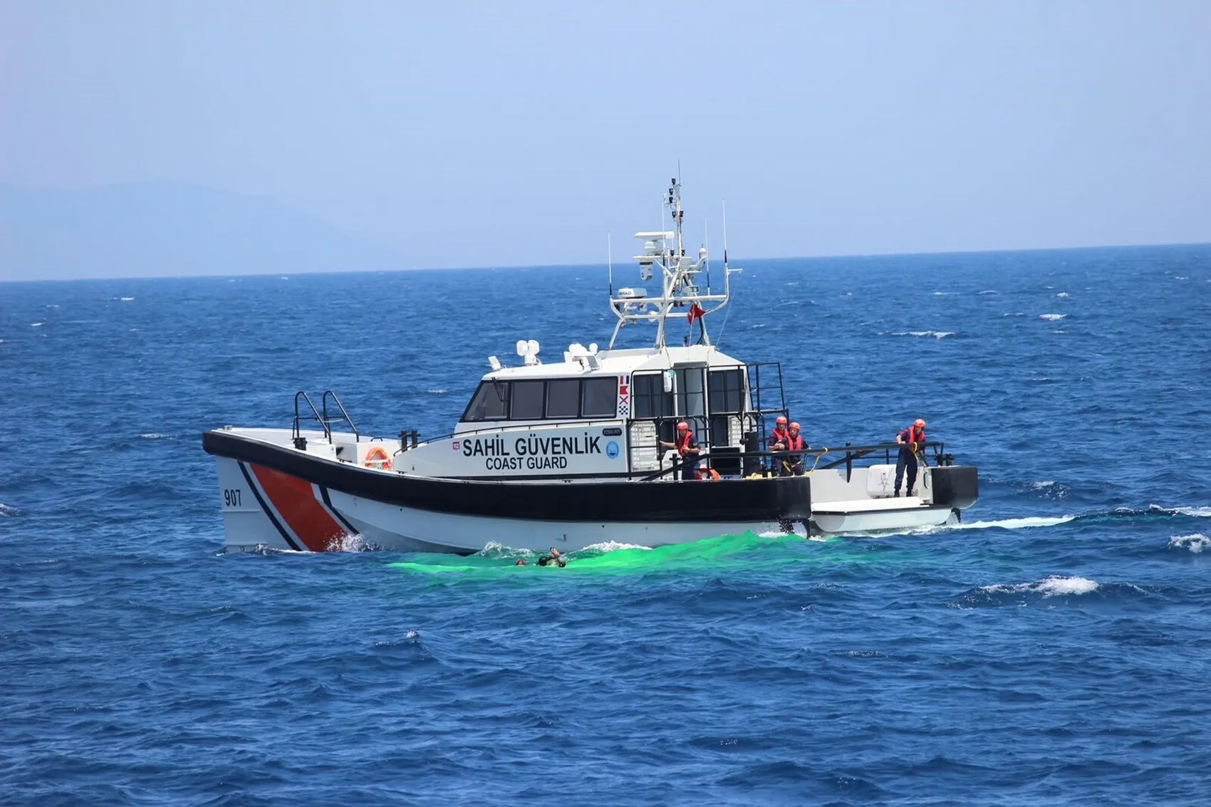 İzmir açıklarında geniş kapsamlı arama kurtarma tatbikatı
