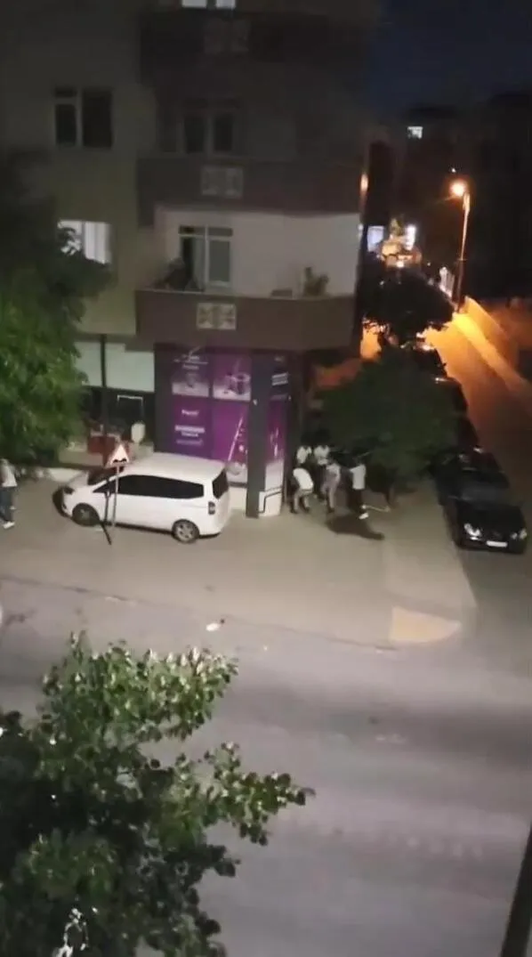 Pendik’te akraba kavgası kanlı bitti