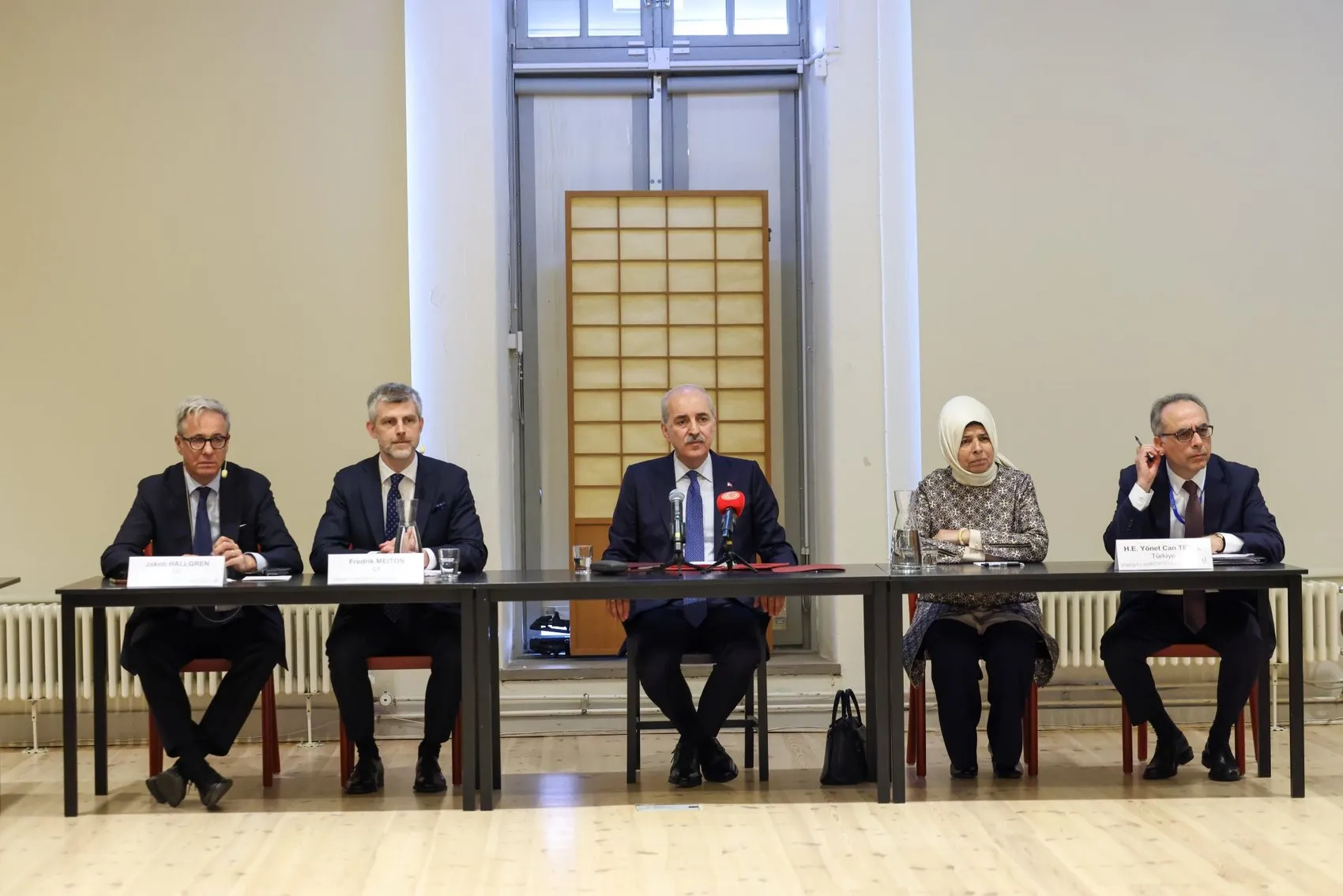 Numan Kurtulmuş küresel sistemin değişimi için çağrı yaptı