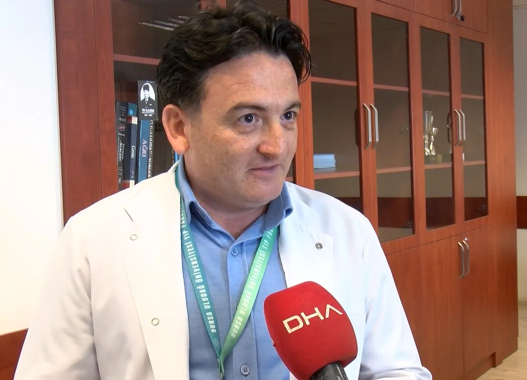 Mantar zehirlenmesinden dönen Nisanur dördüncü yaş gününü kutladı