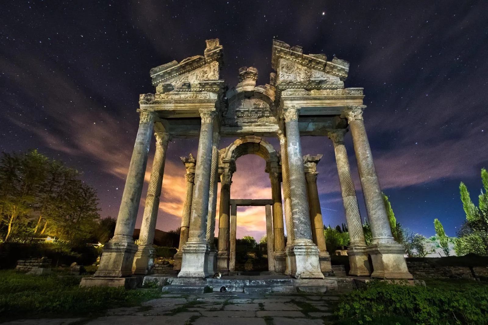 Müze ve ören yerlerinde gece mesaisi dönemi geri döndü
