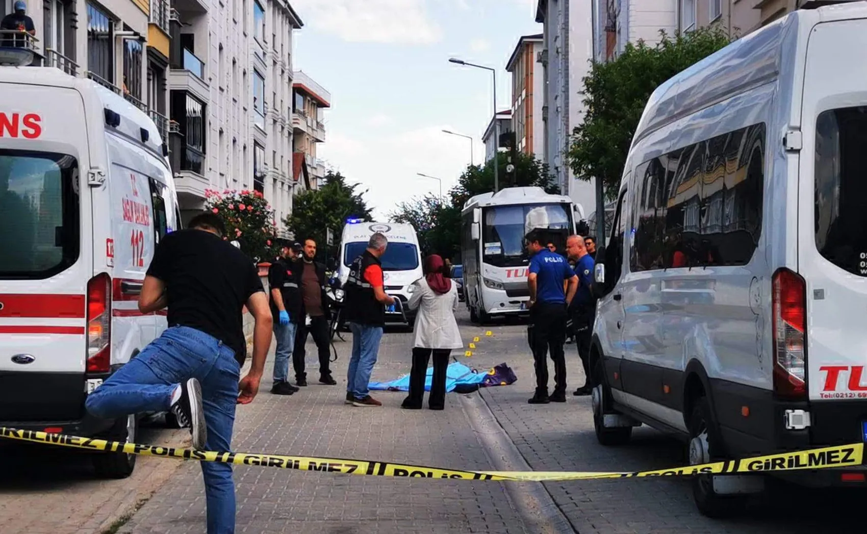 Lüleburgaz’da geri manevra yapan servis minibüsü bir kadının ölümüne neden oldu?