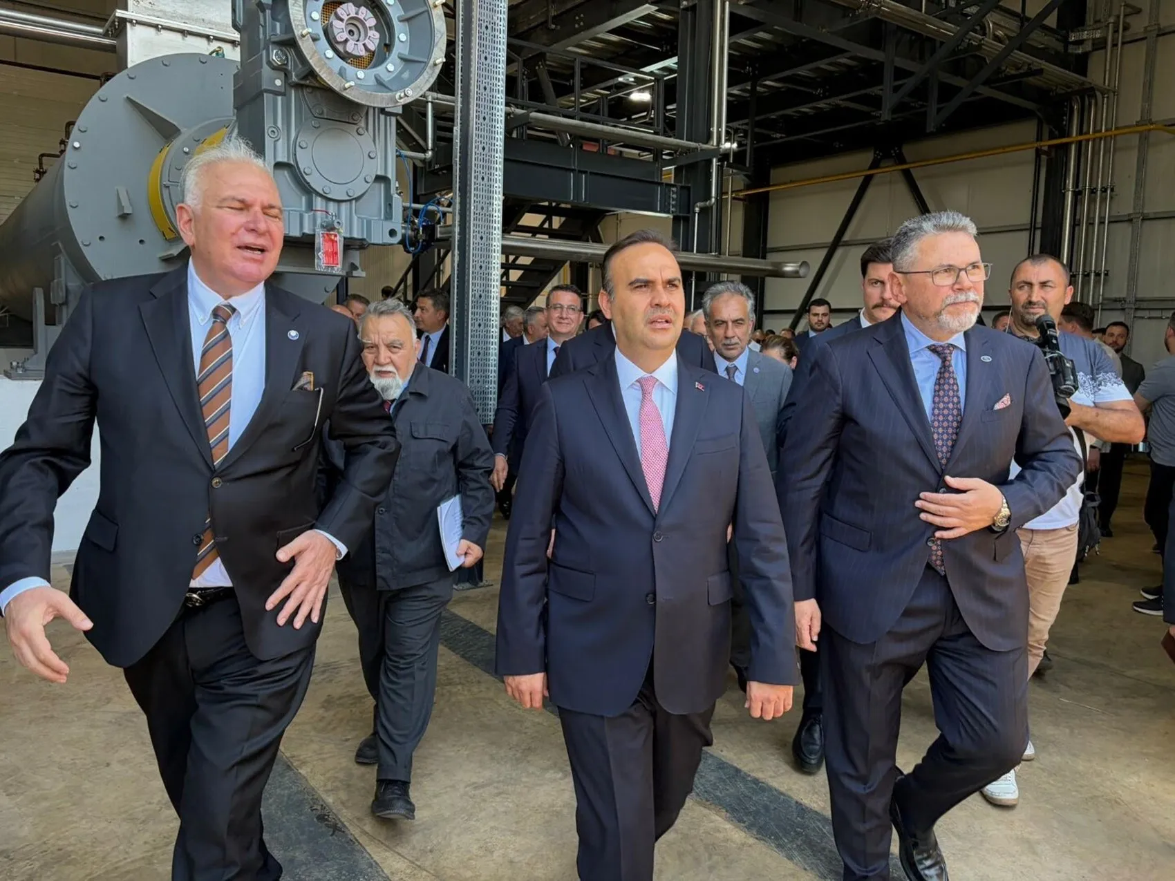 İzmir'de sanayi üretimi yeni yatırımlarla büyüyor