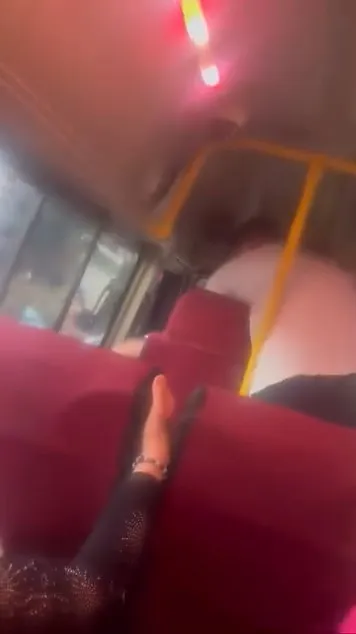 Bursa trafiğinde minibüsçülerin tehlikeli kavgası