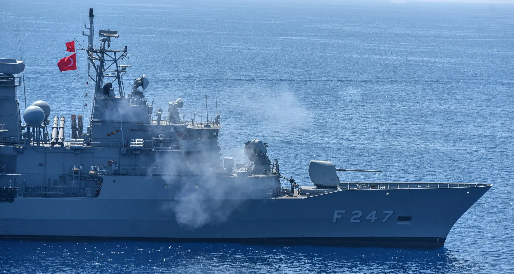 TSK Antalya açıklarında gövde gösterisi yaptı