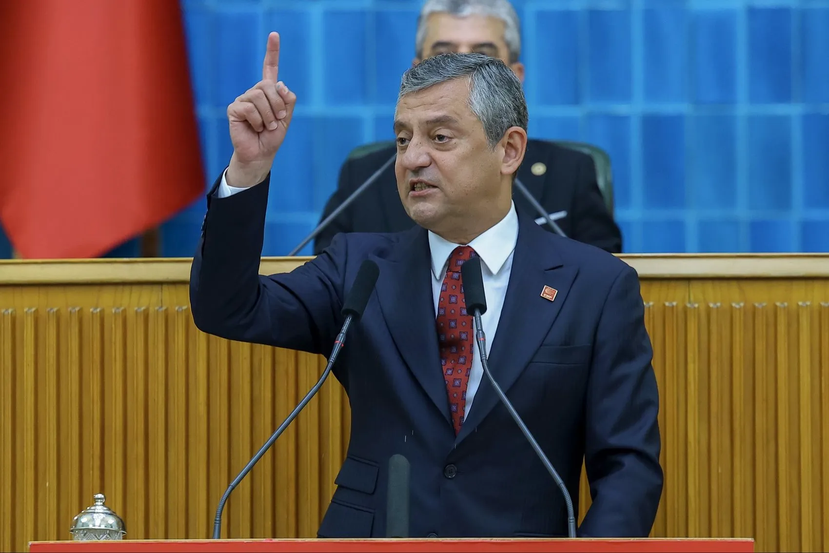 Özgür Özel'den sert çıkış Partimdeki işgal biter veya yeni yol buluruz
