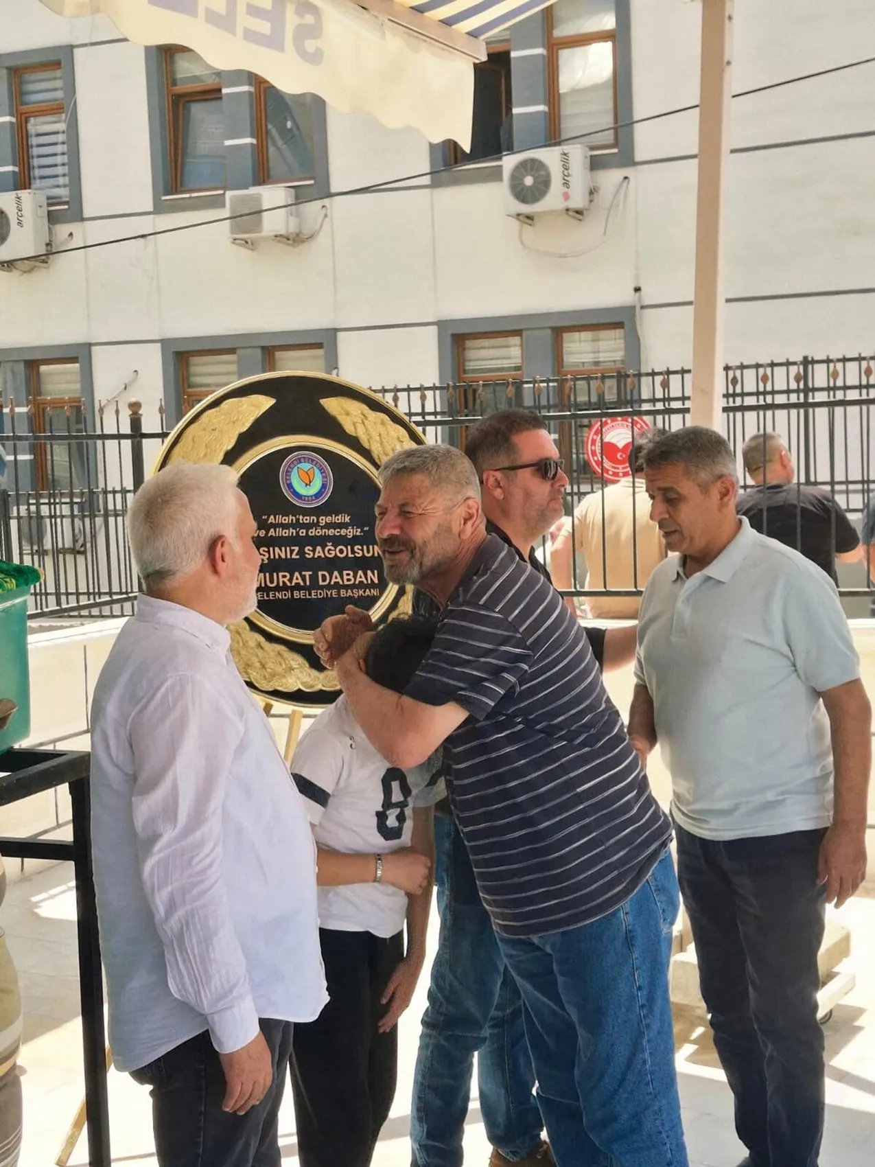 Denizli’deki otobüs faciasında hayatını kaybeden şoför toprağa verildi