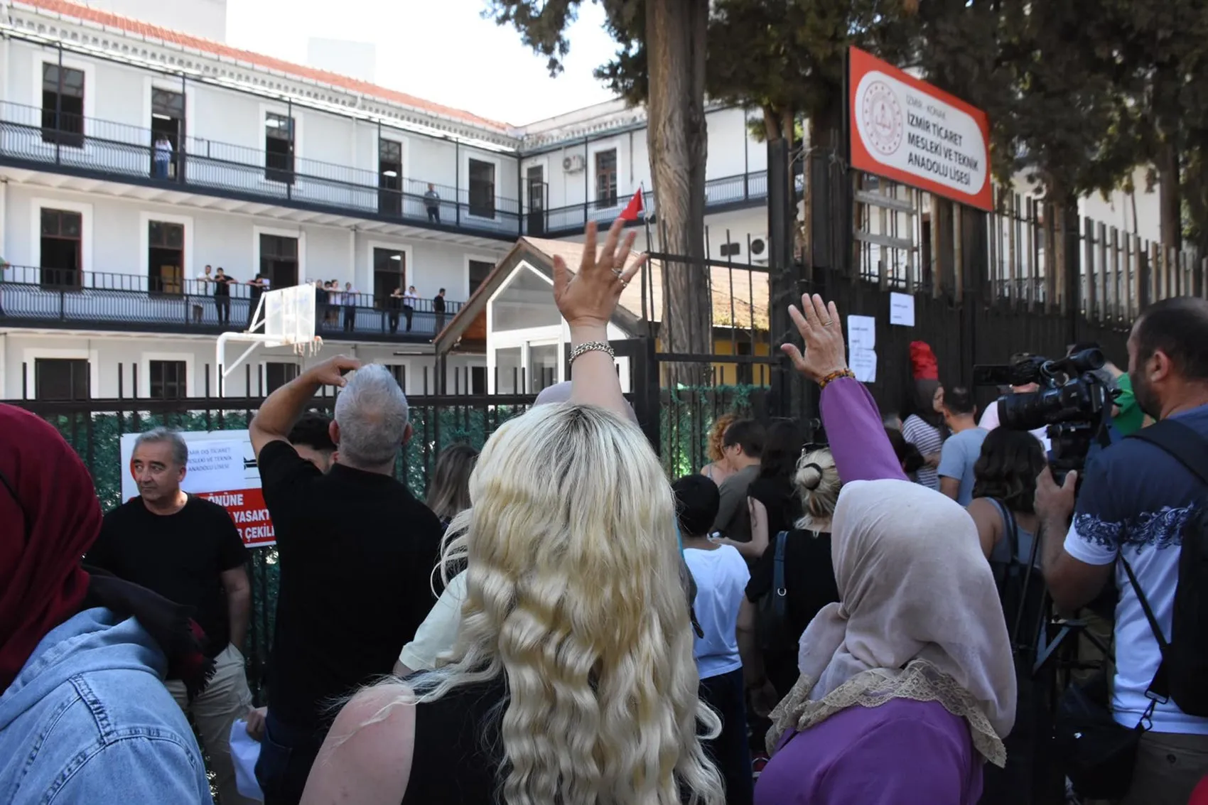 Üniversite hayali için dakikalarla yarışıldı
