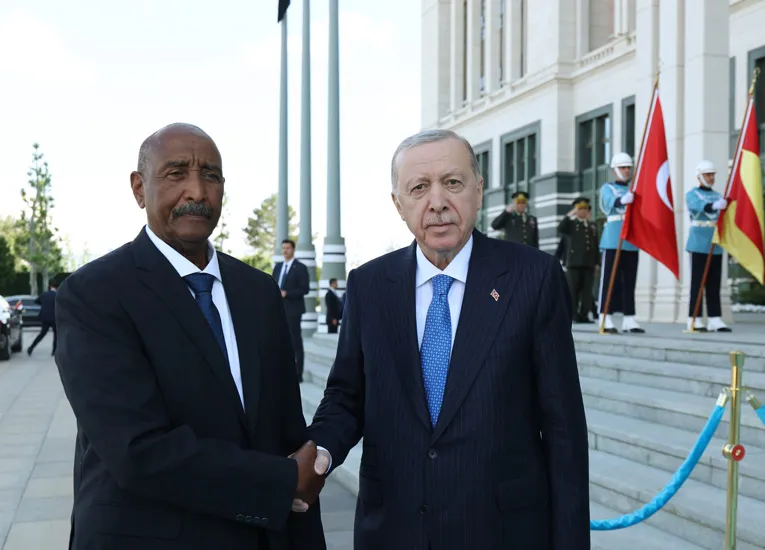 Erdoğan ve Burhan Ankara'da Sudan'daki krizi görüştü